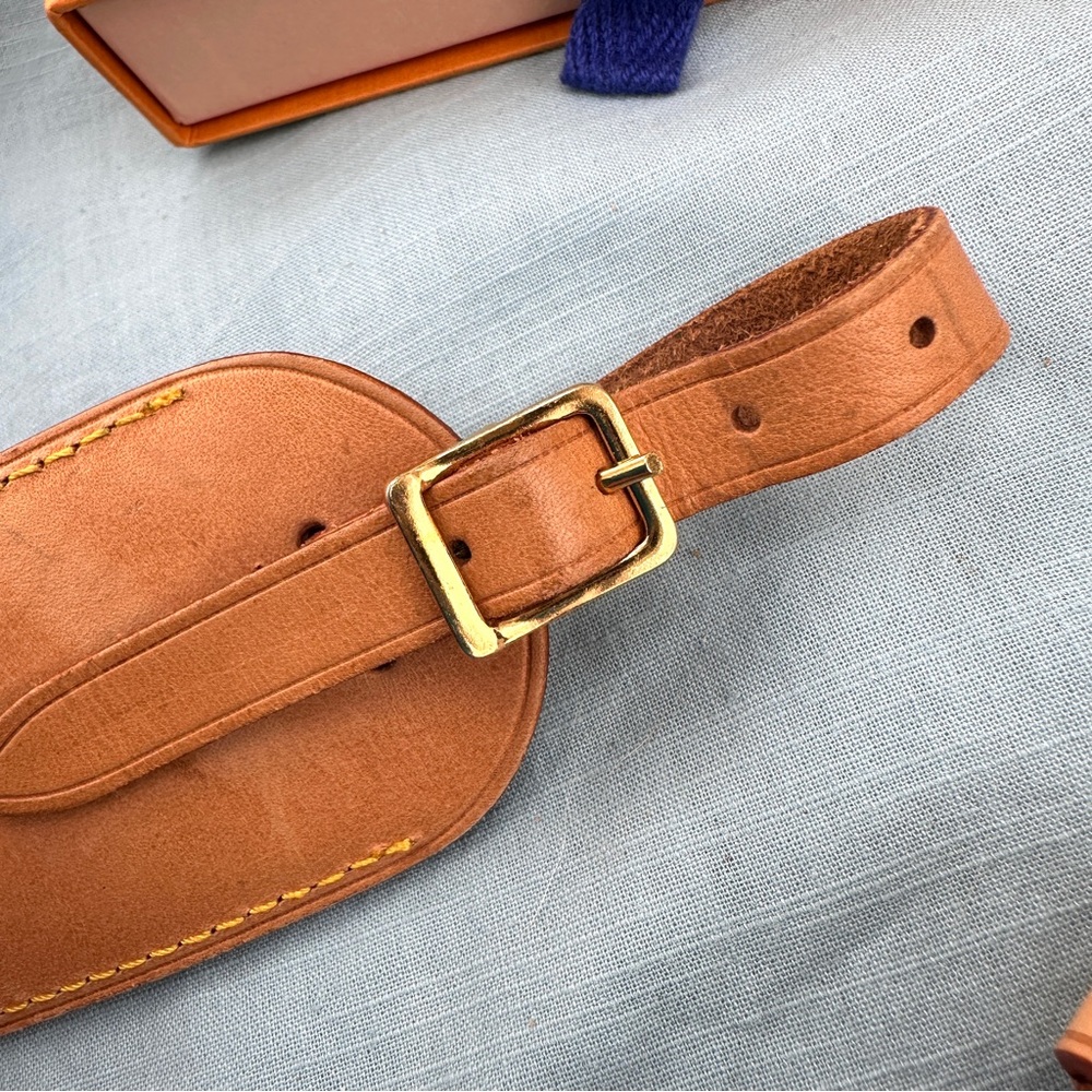AUTHENTIC Vachetta Leather Luggage tag and loop. - Picture 5 of 5
